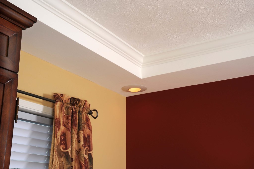 Master Bedroom Tray Ceiling Crown Molding / My Chaotic